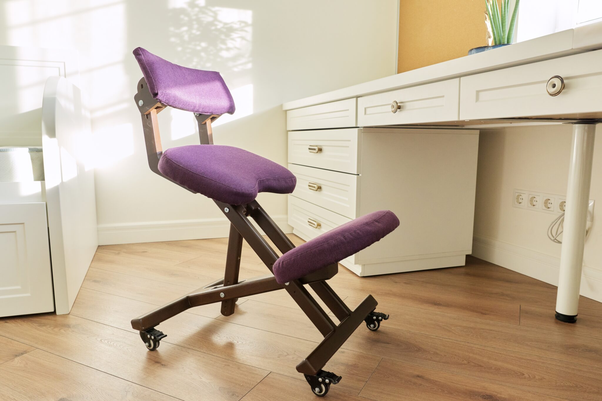 Sillas de escritorio, ergonómicas y sillas de oficina